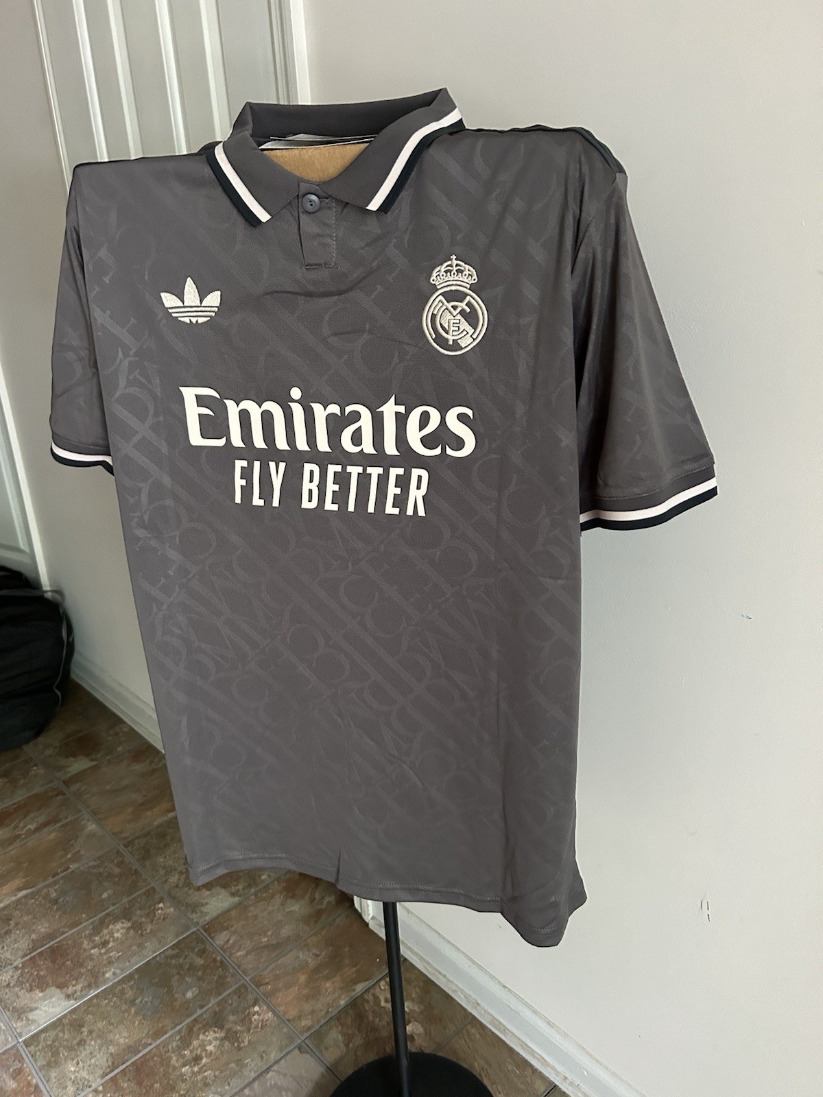 Modric #10 Real Madrid Black Polo Jersey EU XL US Adult Large