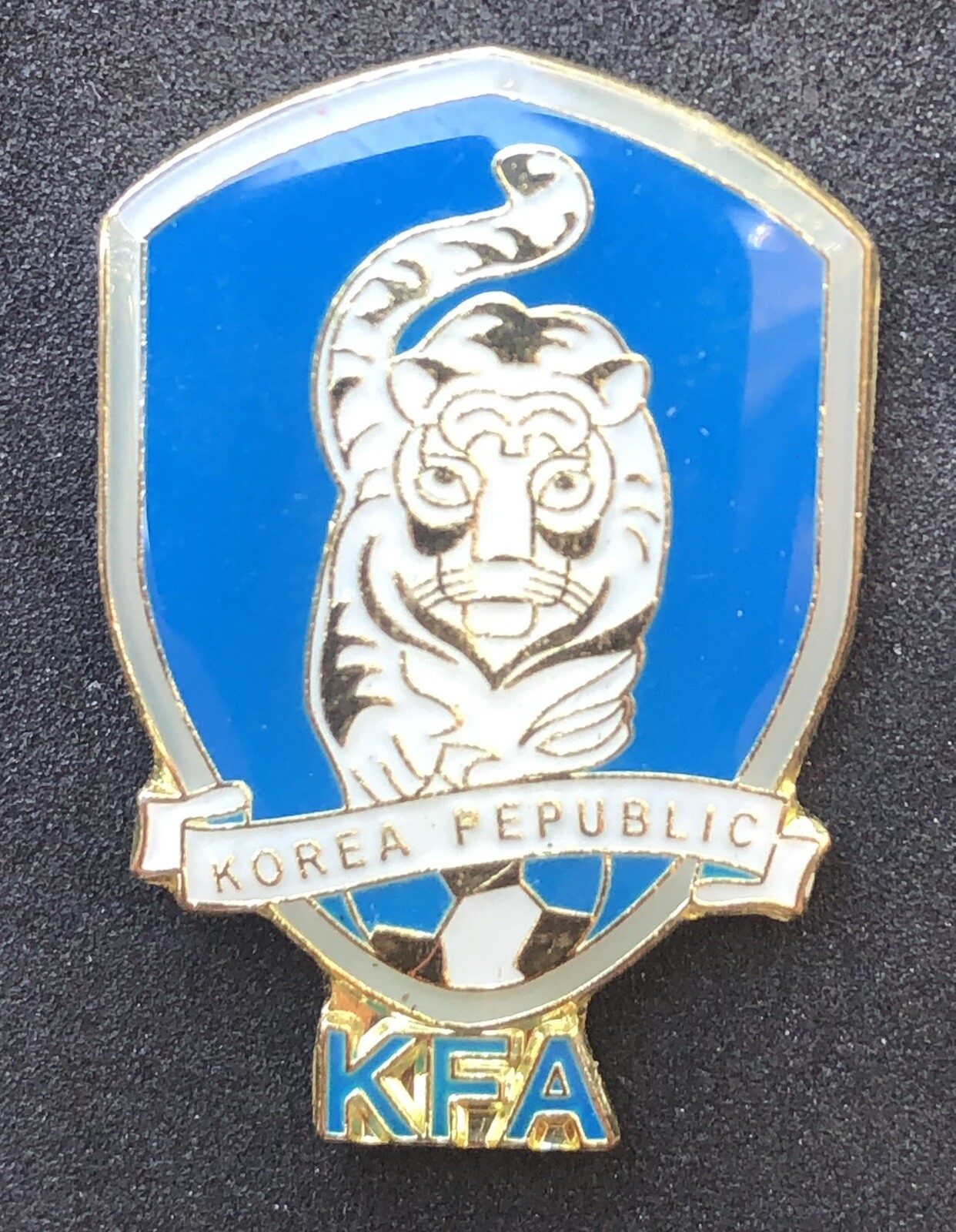 South Korea Republic National Football Team Vintage Soccer Pin Badge KFA