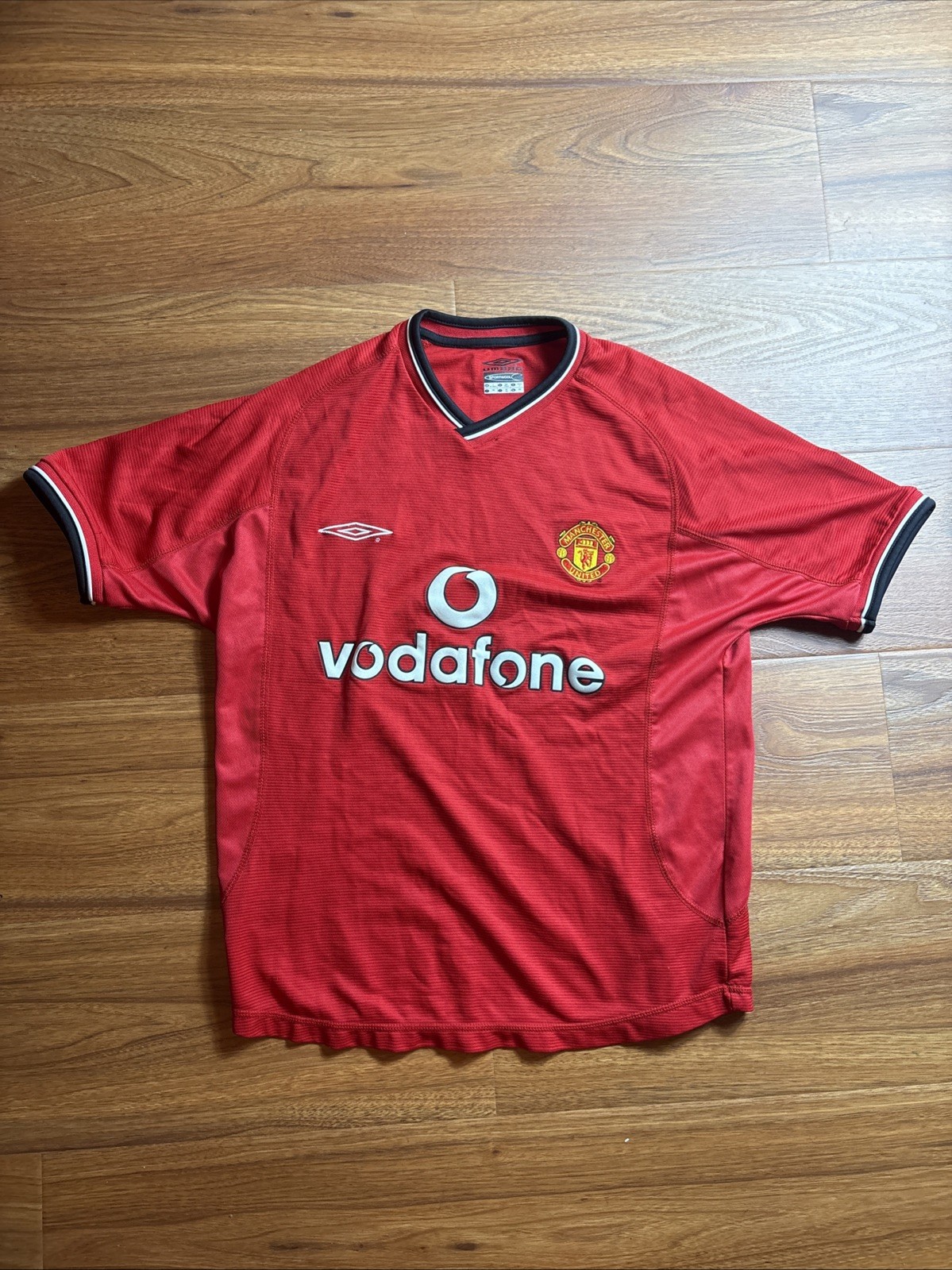 Manchester United Men’s Small Red Soccer Jersey