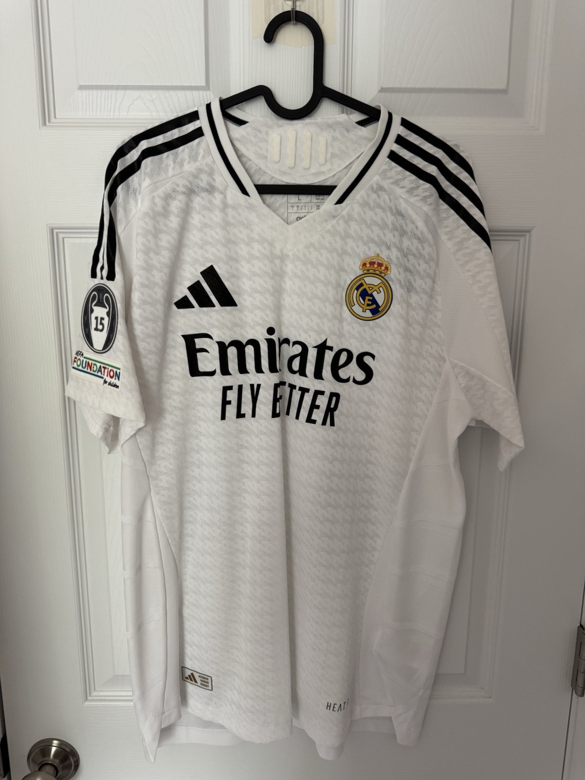 Real Madrid 2024/25 Home Adidas Match Jersey Modric Men’s Large IX8095