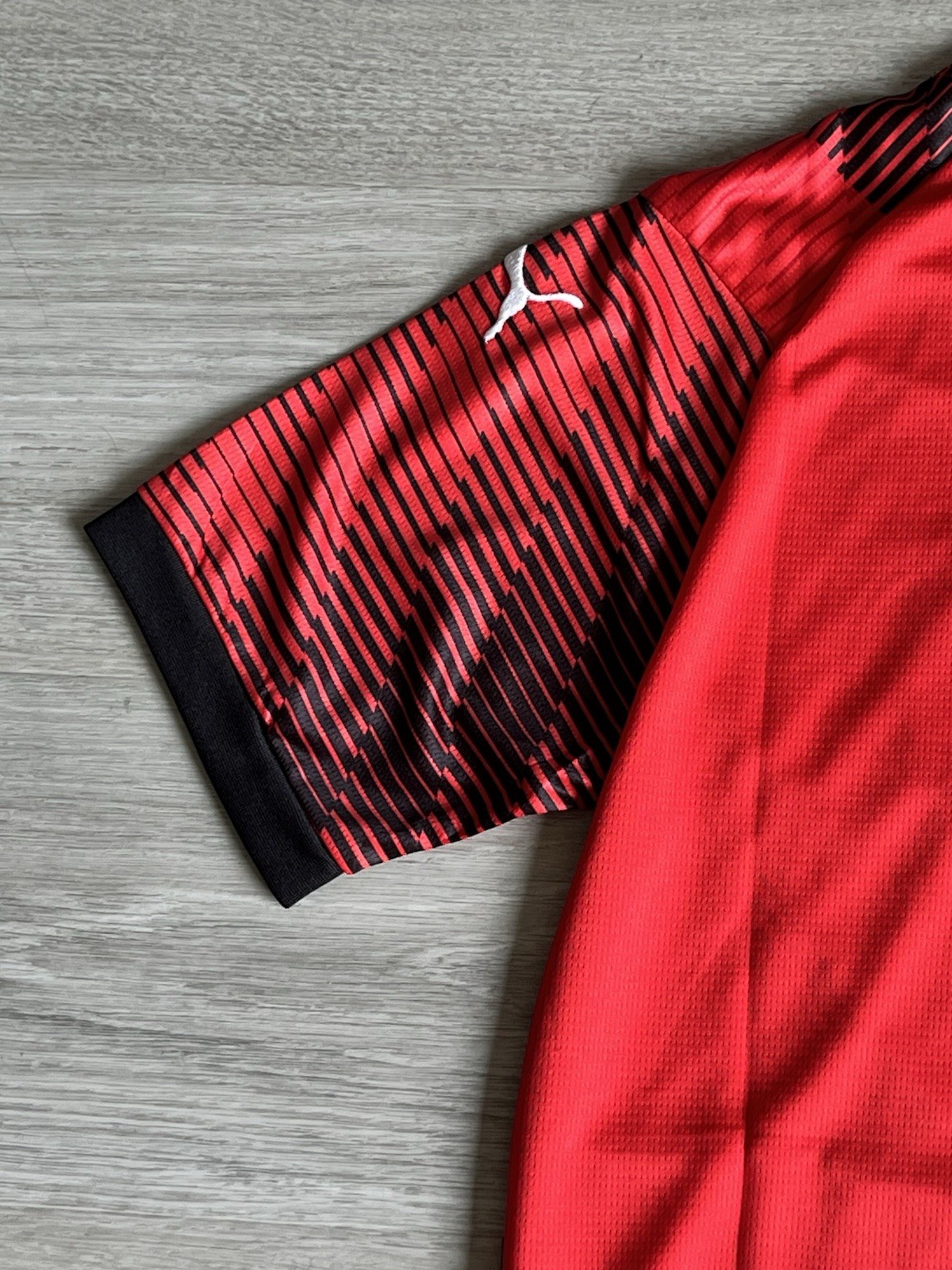Size Small – 2023-24 AC Milan PUMA Home Jersey Fan Wear