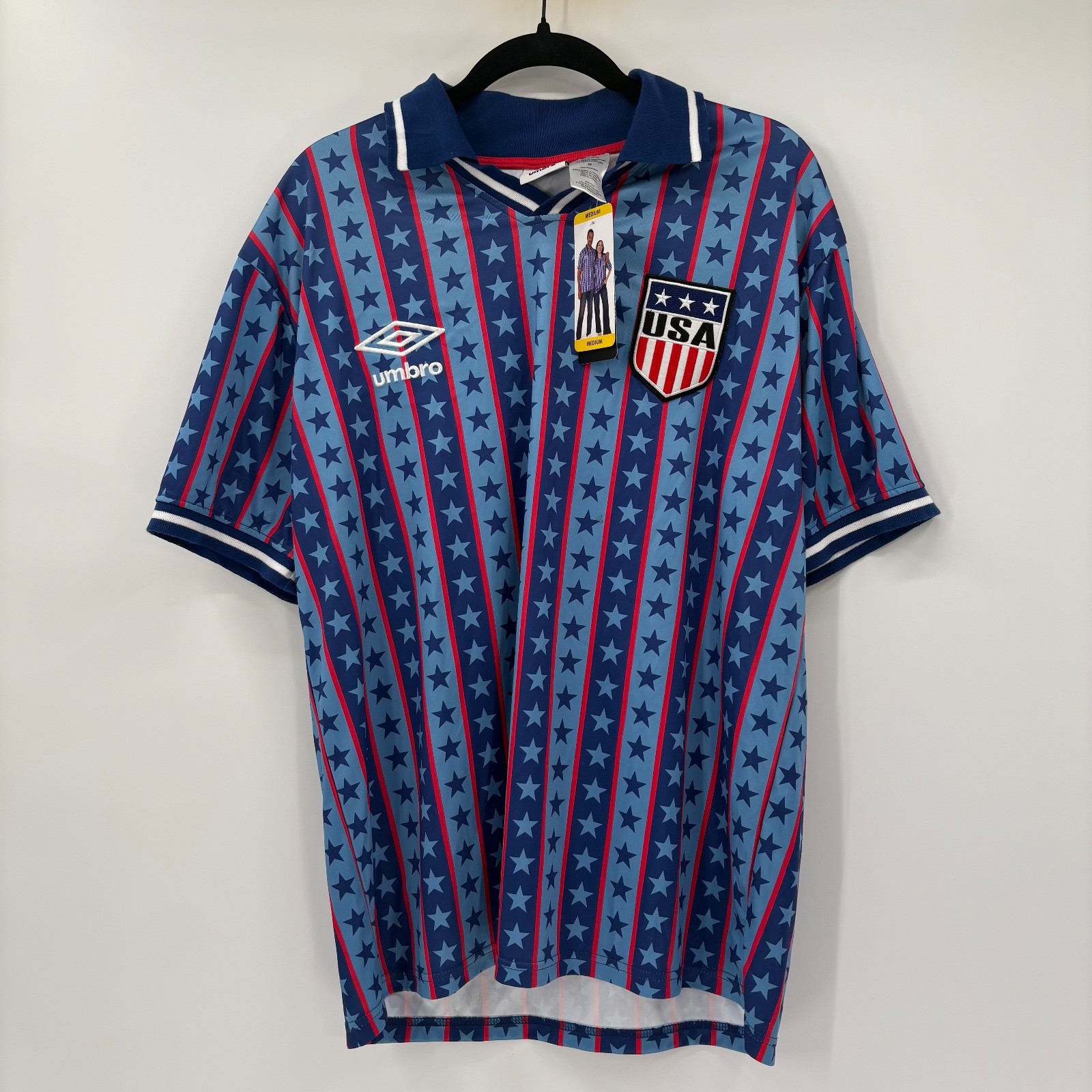 Umbro Mens Size Medium United States Soccer Jersey Shirt Football Logo Crest New