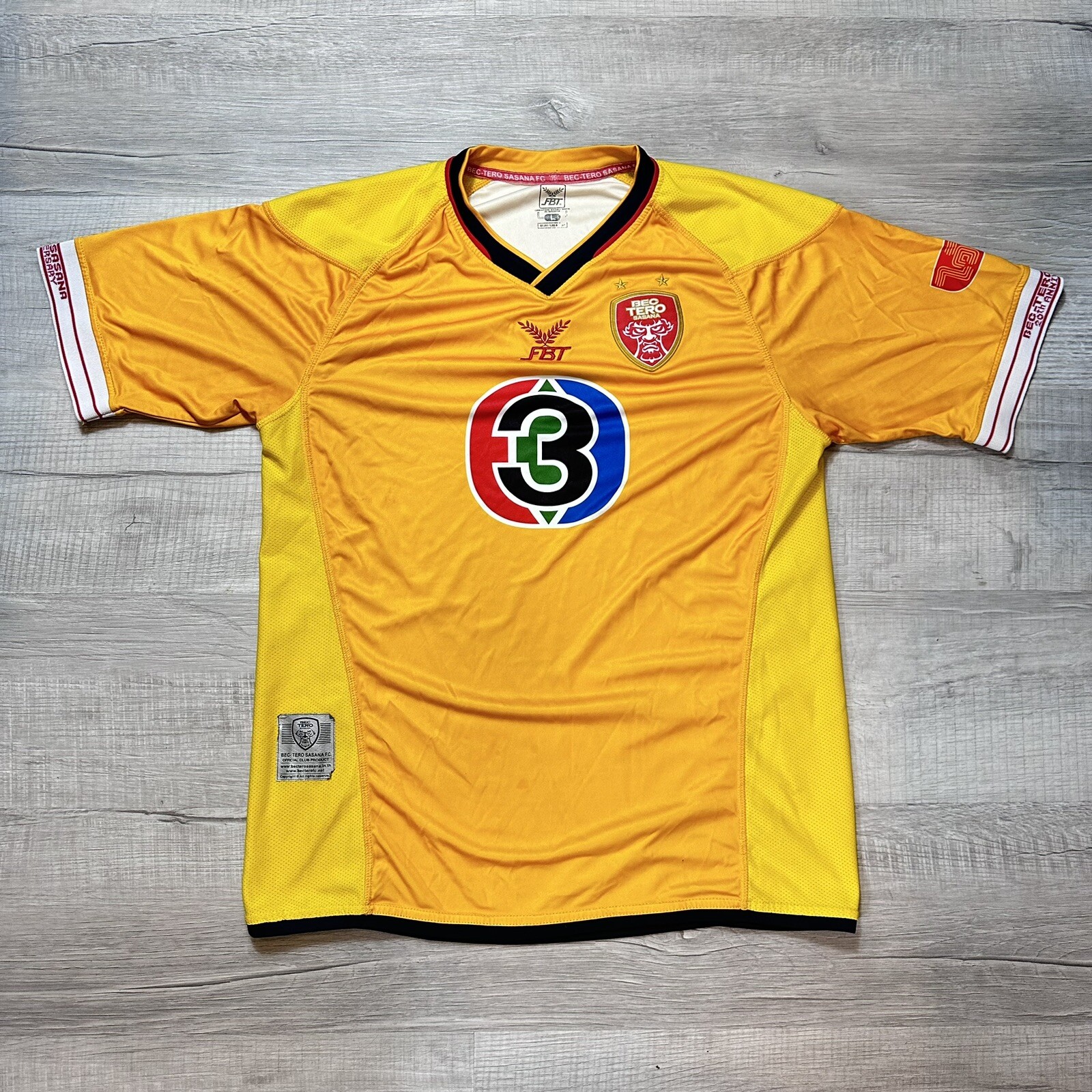 BEC TERO SASANA 2012 Thailand Football Shirt Men’s Large Yellow Soccer Jersey