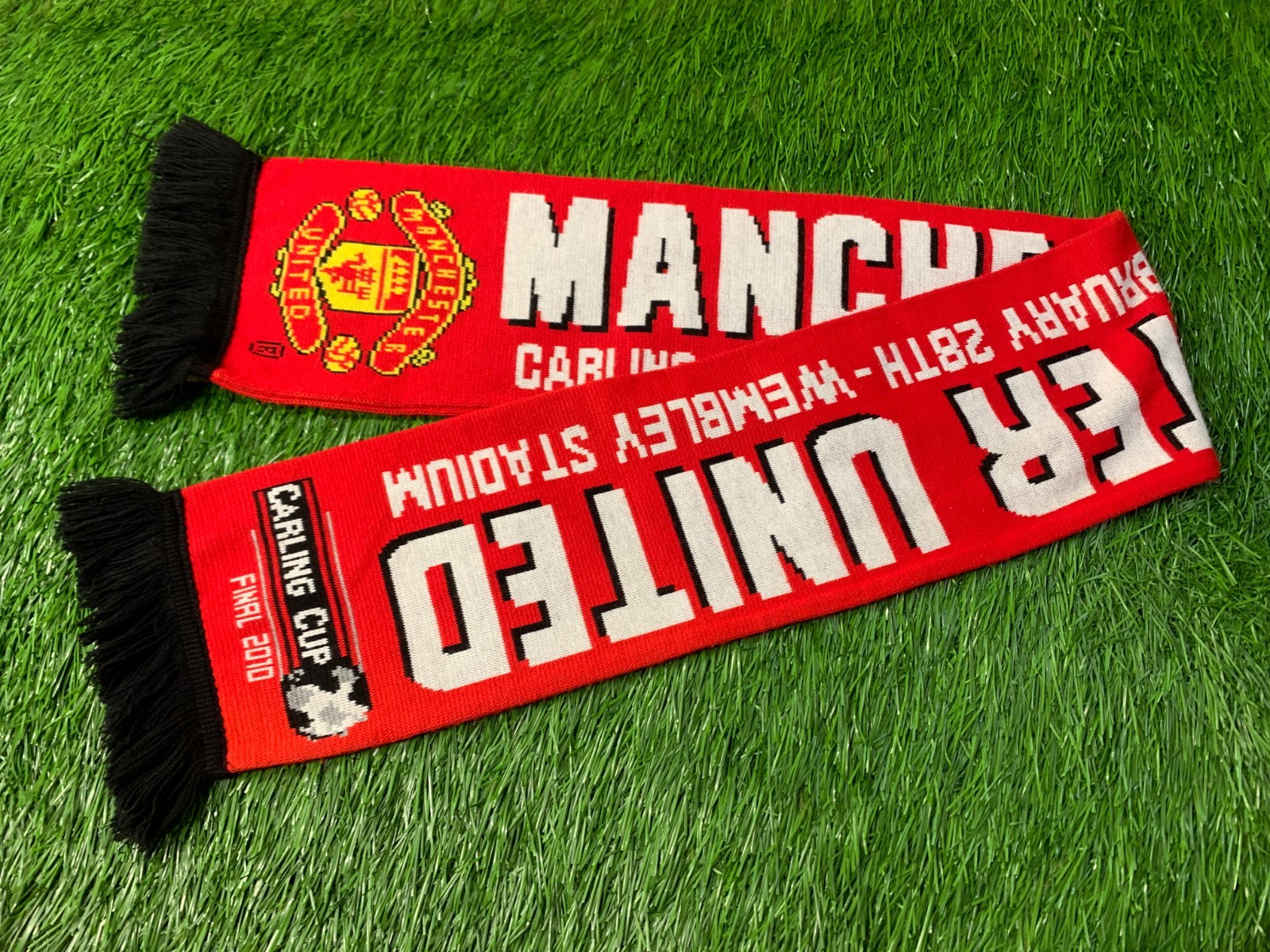 MANCHESTER UNITED CARLING cup FINAL 2010 FOOTBALL FAN SCARF OFFICIAL PRODUCT