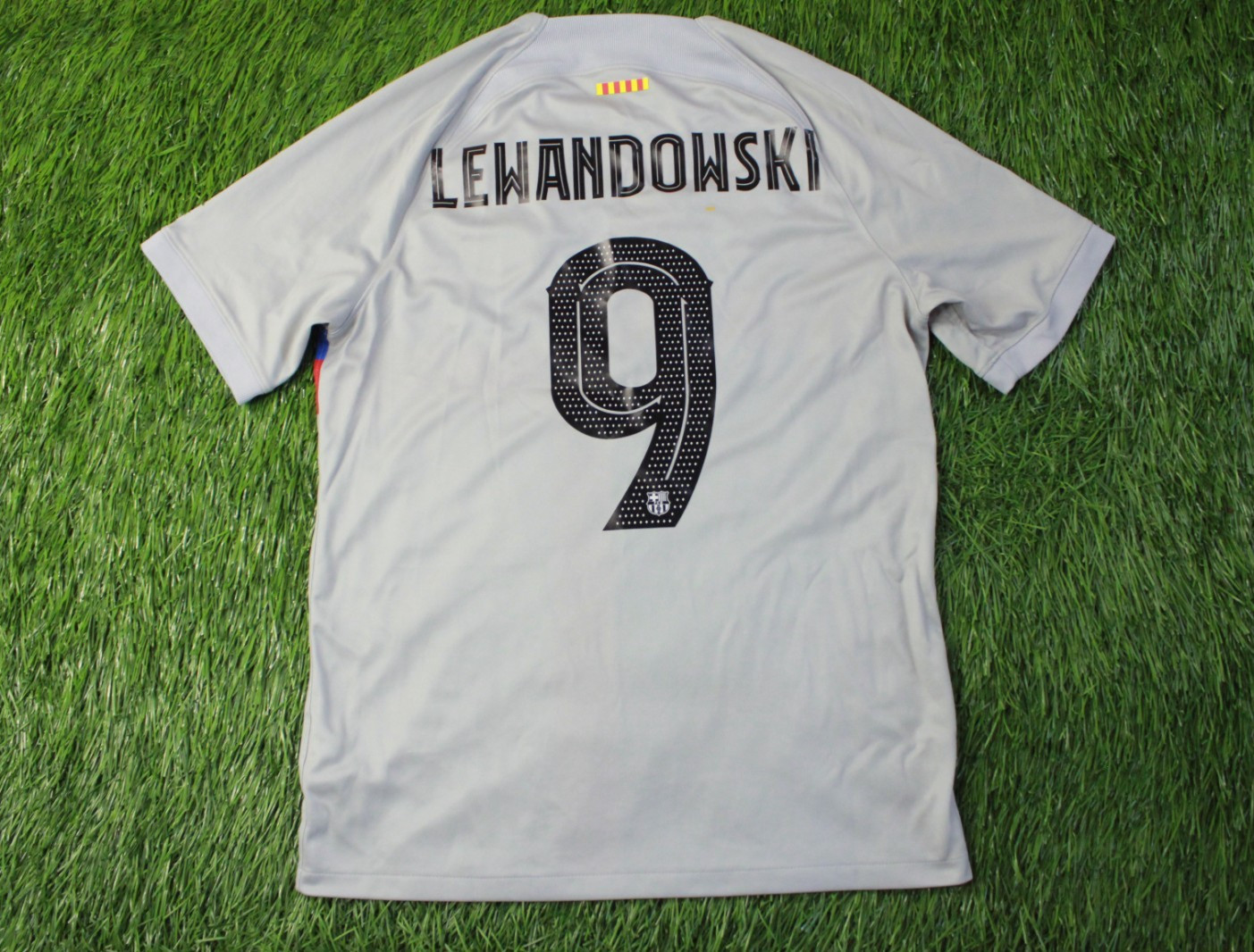 BARCELONA BARCA #9 LEWANDOWSKI 2022/2023 FOOTBALL SHIRT JERSEY THIRD NIKE SIZE M