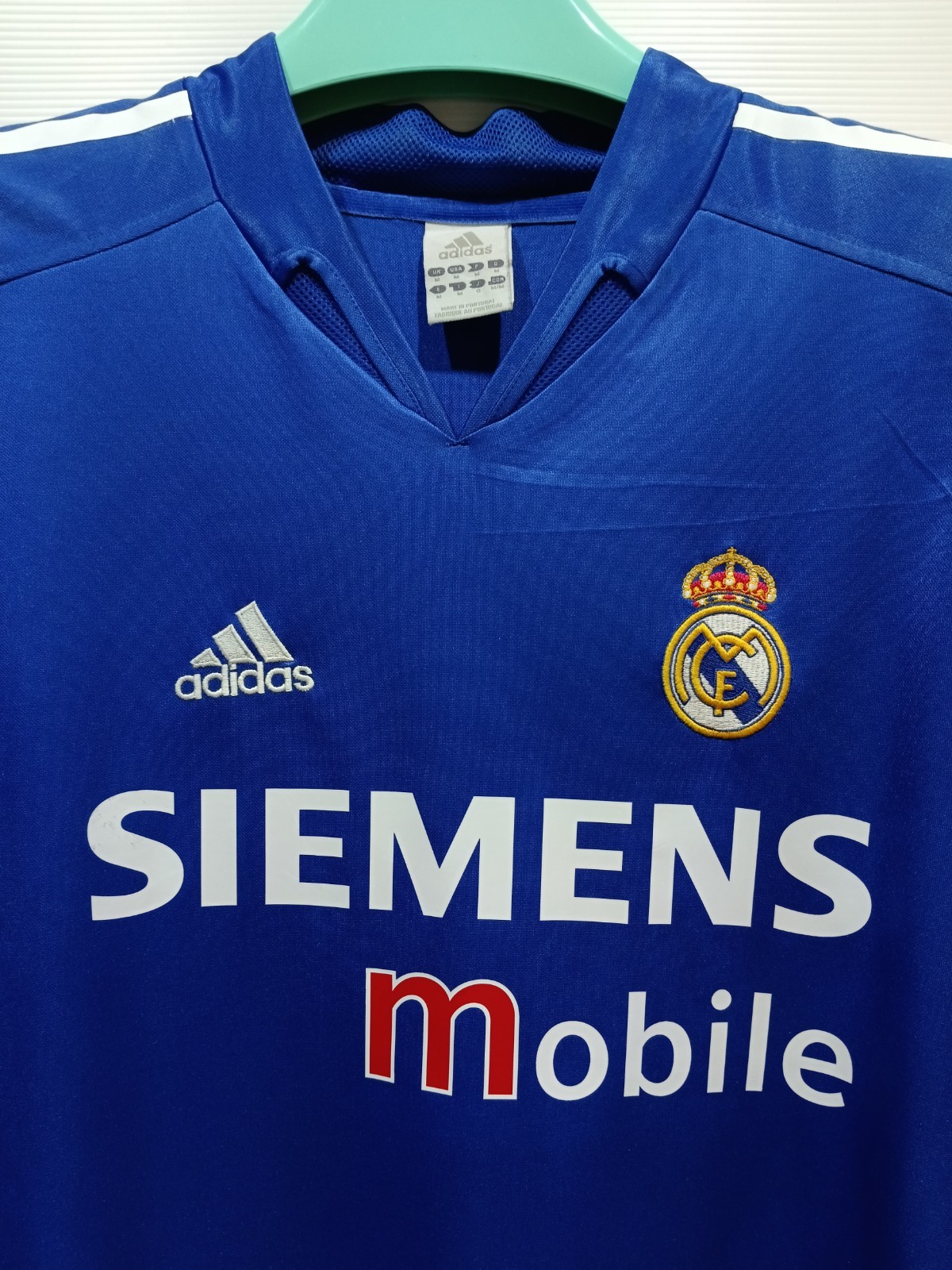 ⚽Original REAL MADRID 2004-2005 Third Kit Soccer Jersey ⚽Size M ⚽ZIDANE