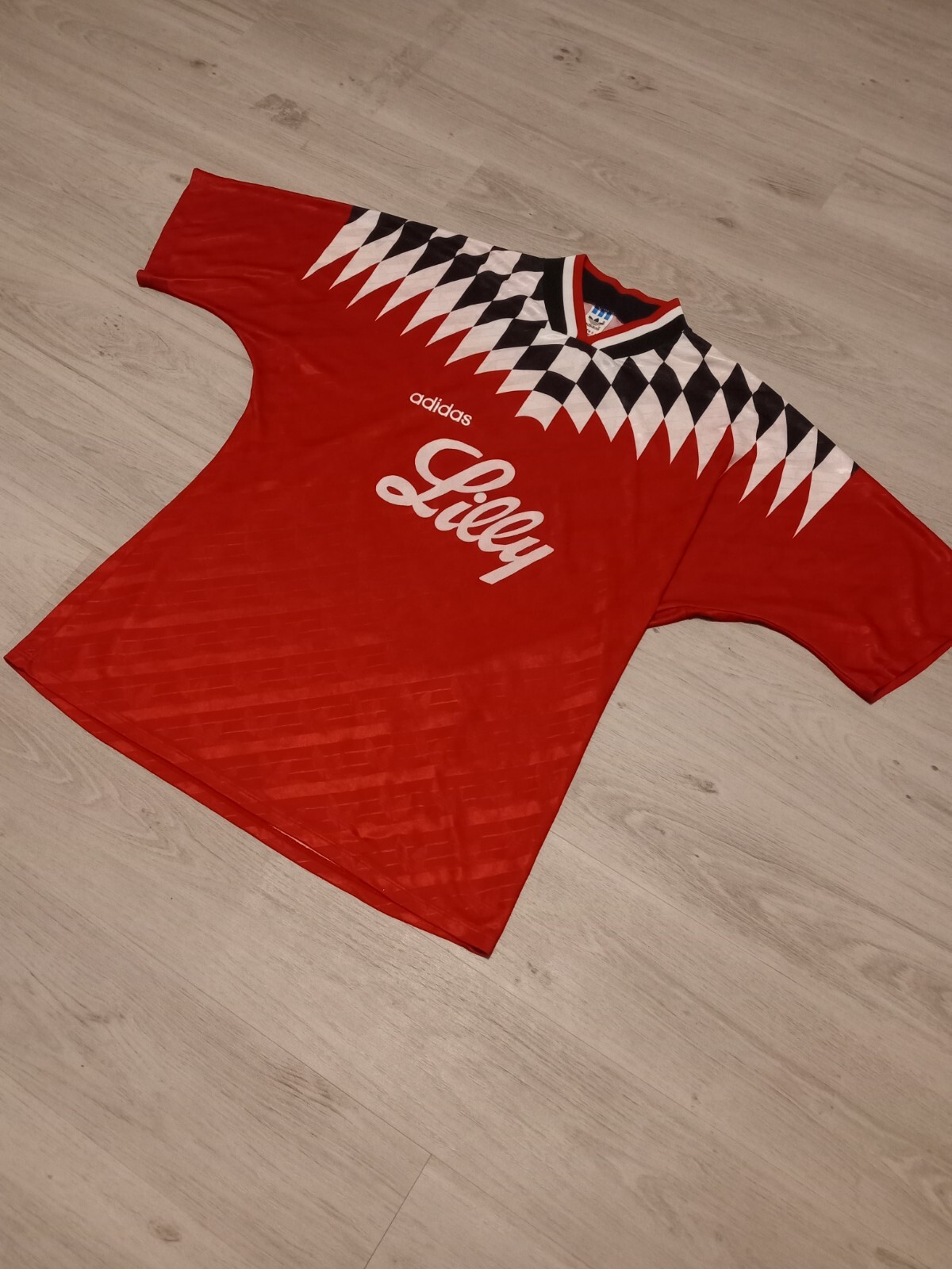 Adidas 90s Vintage Soccer Jersey Template Georgia/Hamburg/River Plate/Besiktas