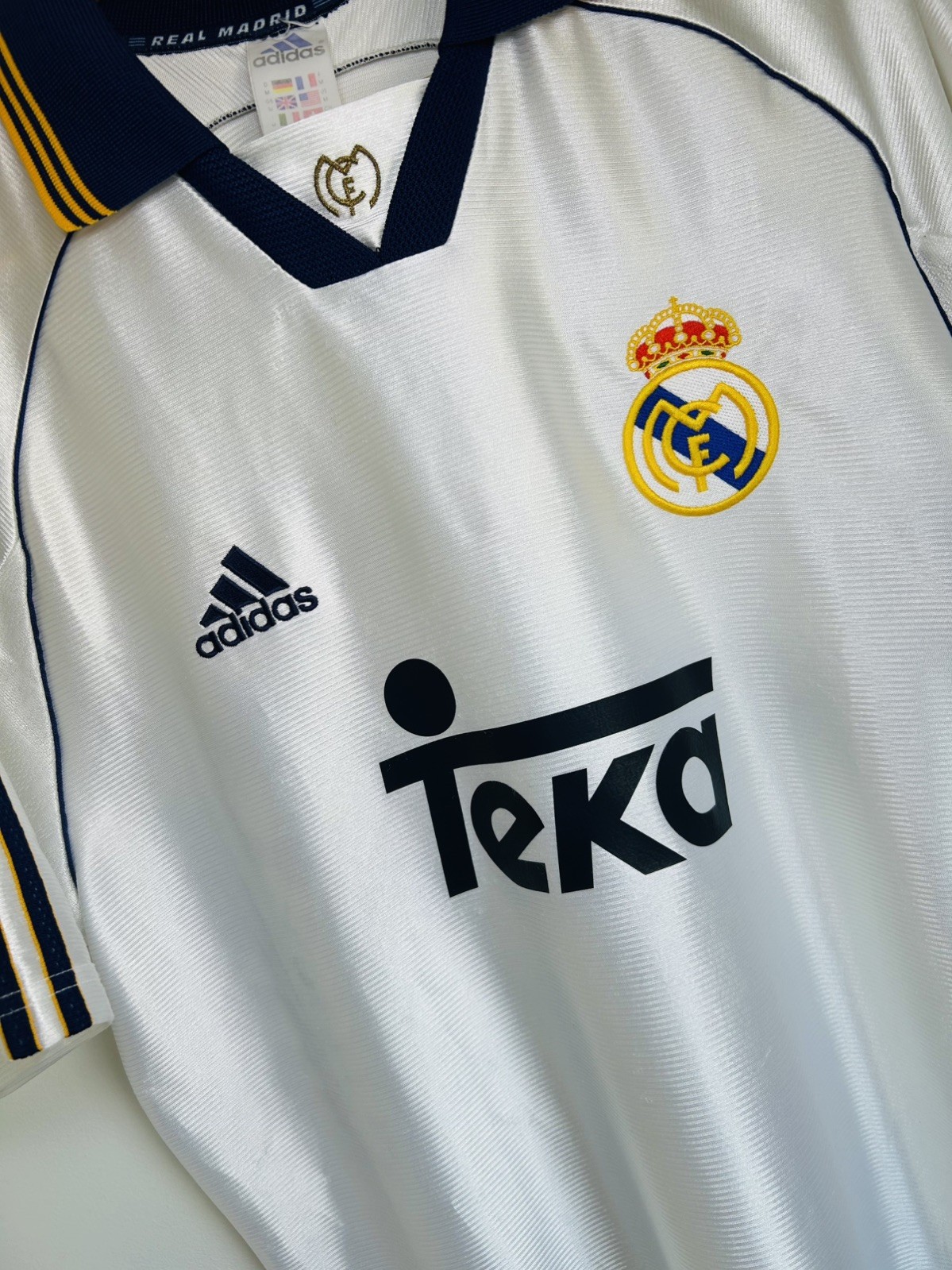 Real Madrid Roberto Carlos 1998/99 Authentic Adidas Jersey Size Medium