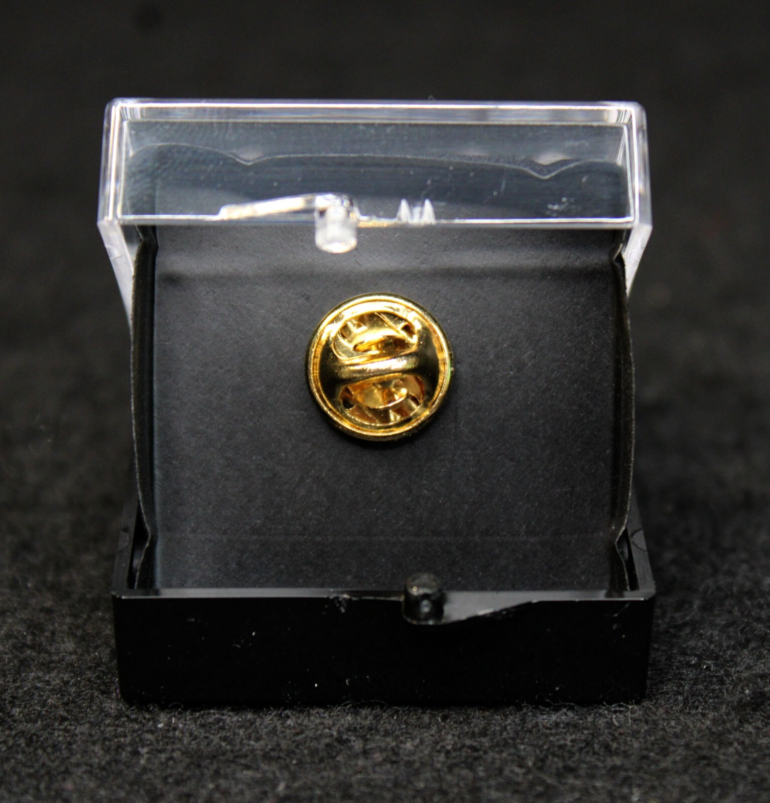 German Bundesliga Football Club VfB Stuttgart Official Logo Pin in Acrylic Case