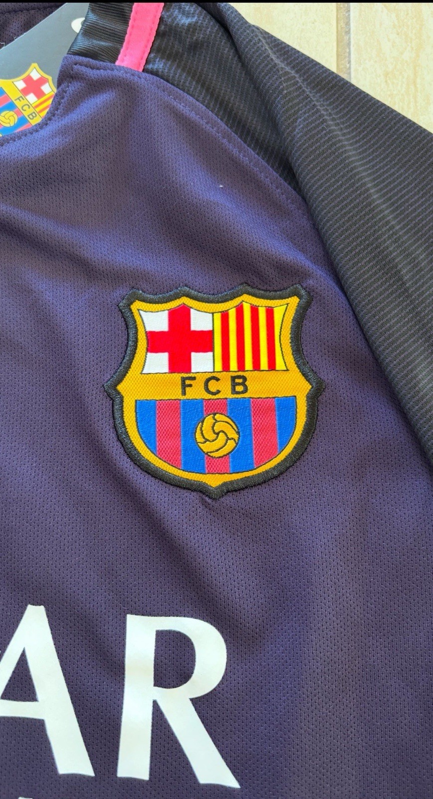 Lionel Messi #10 Nike Barcelona 2017 Purple Away Shirt (Size L)