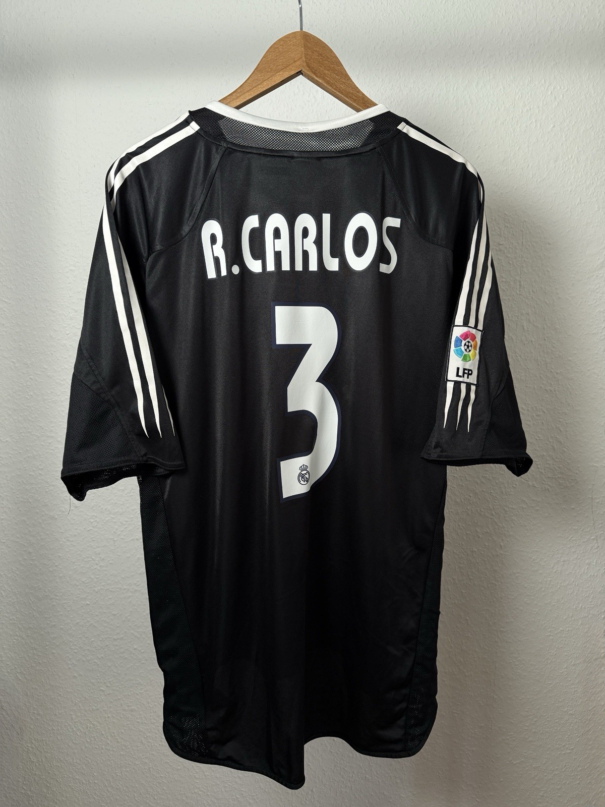 REAL MADRID 2004/05 AWAY JERSEY – ROBERTO CARLOS #3 – ADIDAS (2XL)