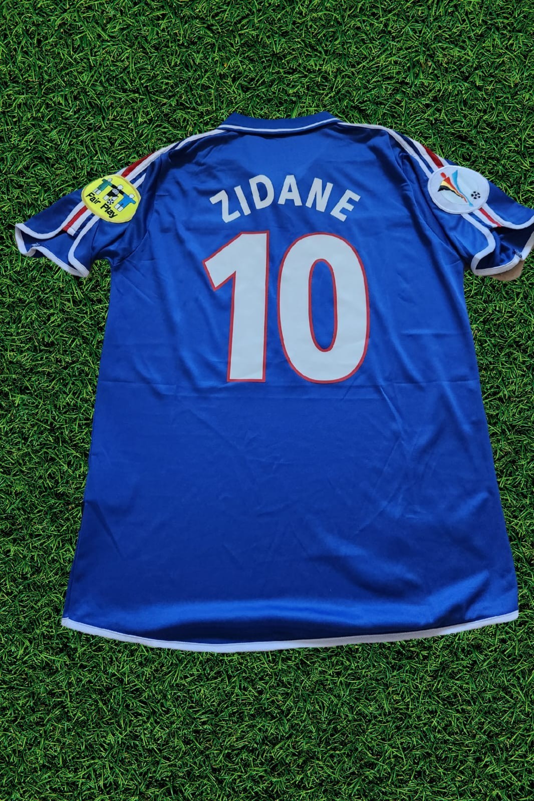 France 2000 Euro Home Jersey #10 Zinedine Zidane Retro Fan Version Size L New Wi