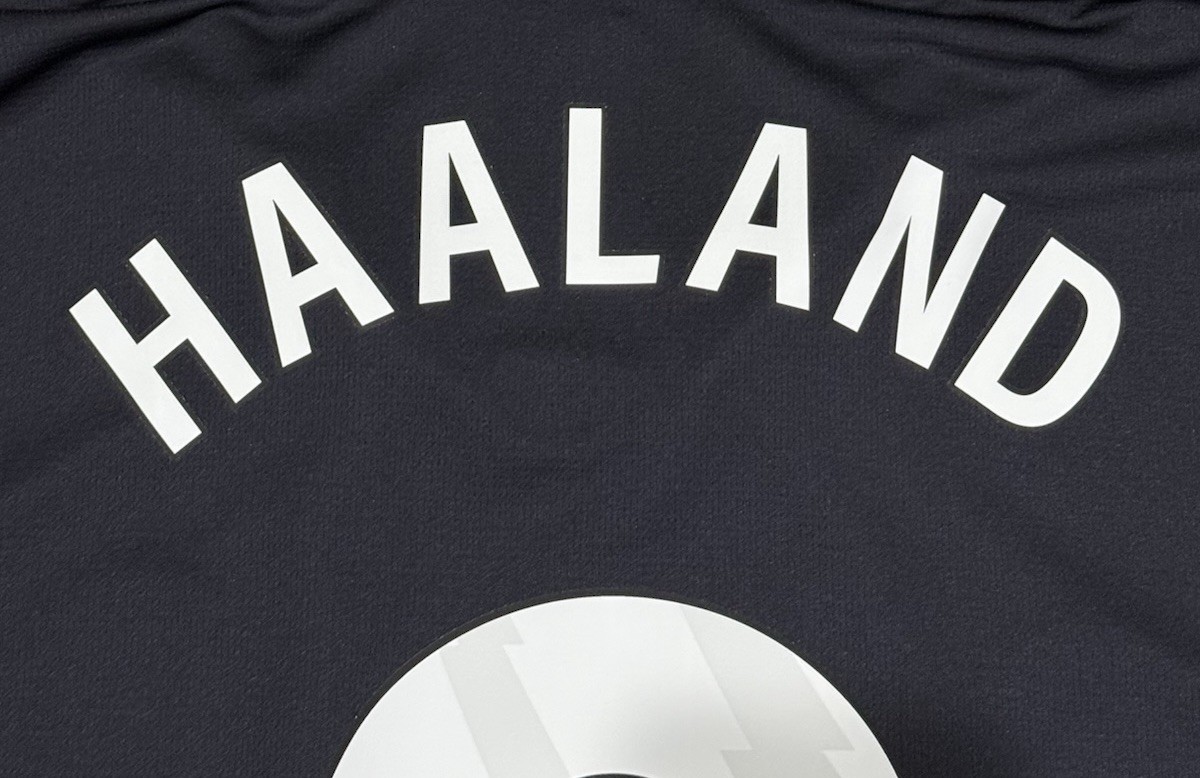 2024/25 Manchester City Away Jersey #9 Haaland Medium Puma Premier League kit