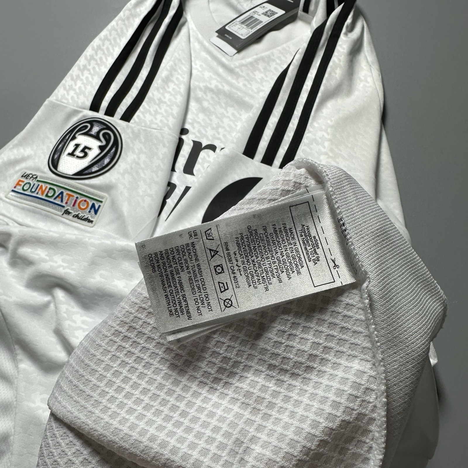 REAL MADRID ADIDAS 2024/2025 FOOTBALL HOME JERSEY #5 BELLINGHAM SIZE “L” IU5011