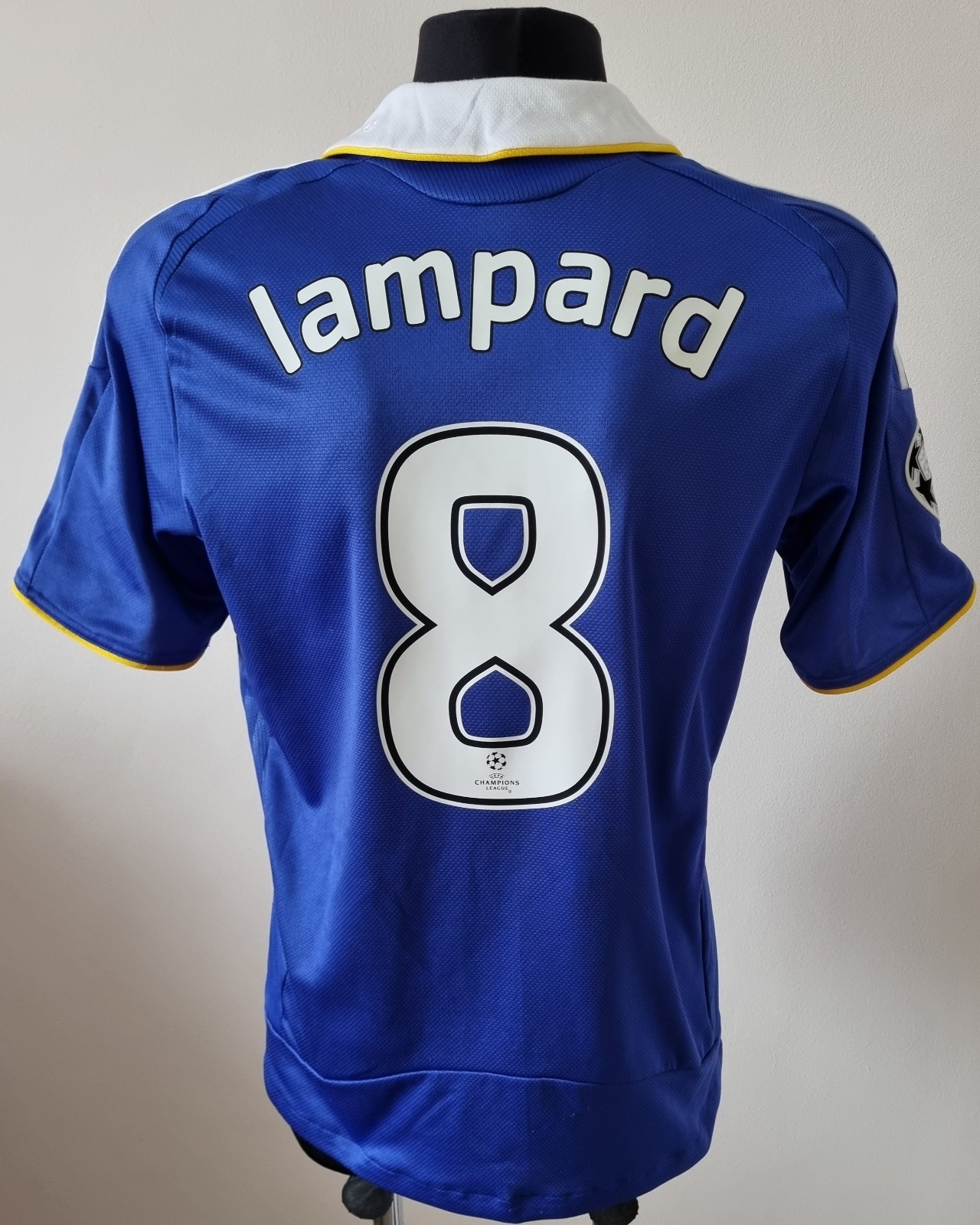 Chelsea 2008 – 2009 Home football Adidas shirt #8 Lampard size Medium Adult