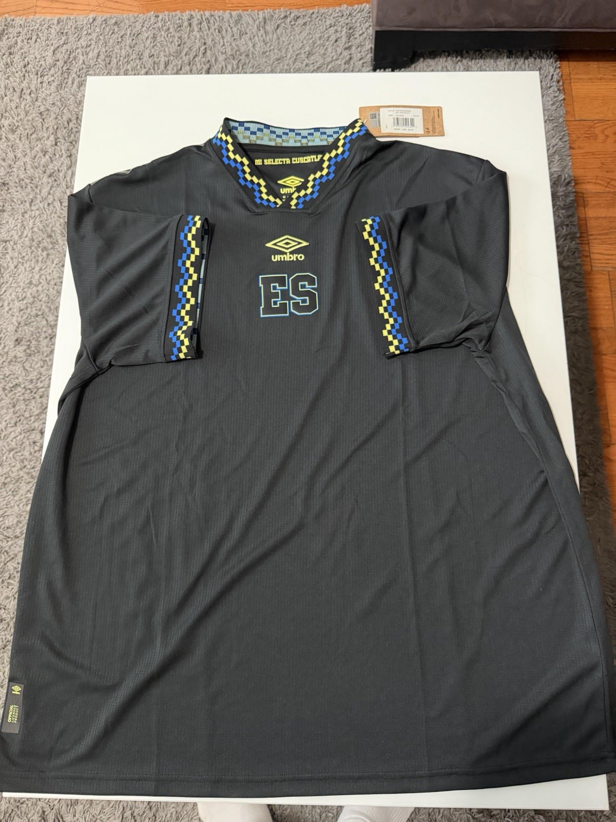 Umbro ES Soccer Jersey Men’s XXL Black Blue Yellow NWT 100% Authentic