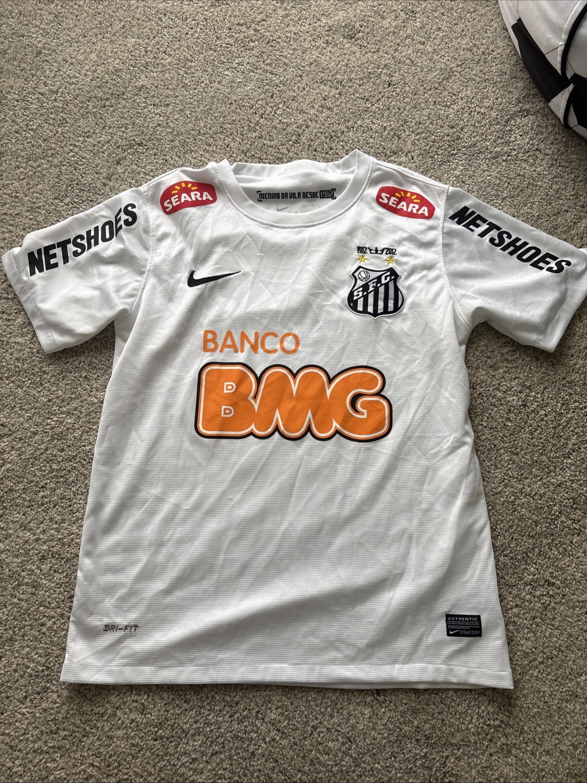 White Nike Neymar Jr Santos Jersey. #10. Authentic. Great Condition. Mens Small