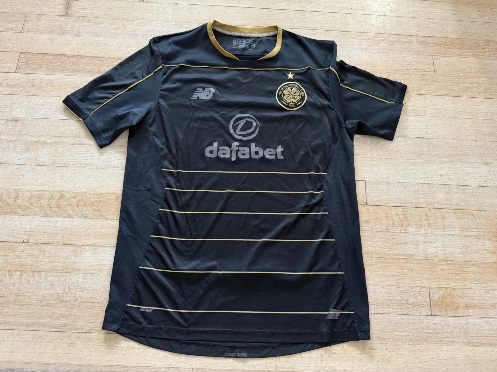 Celtic Away football shirt 2016 – 2017 Jersey New Balance Mens Size Large