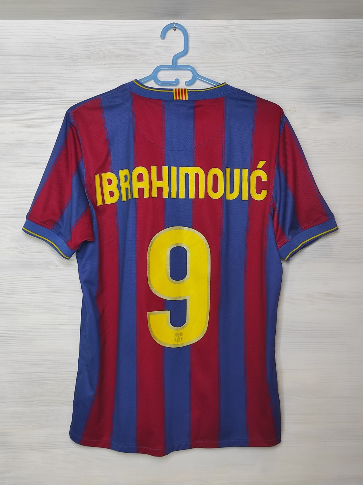 #9 ZLATAN IBRAHIMOVIC FC BARCELONA 2009-10 HOME SHIRT NIKE JERSEY SOCCER SIZE M