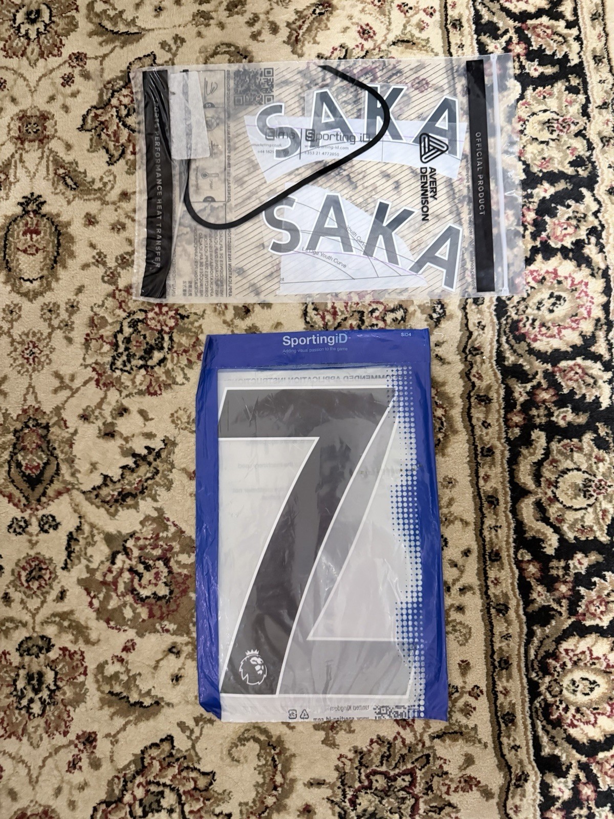 ARSENAL 2019-23 SAKA 7 OFFICIAL BLACK PLAYER SIZE NAMESET