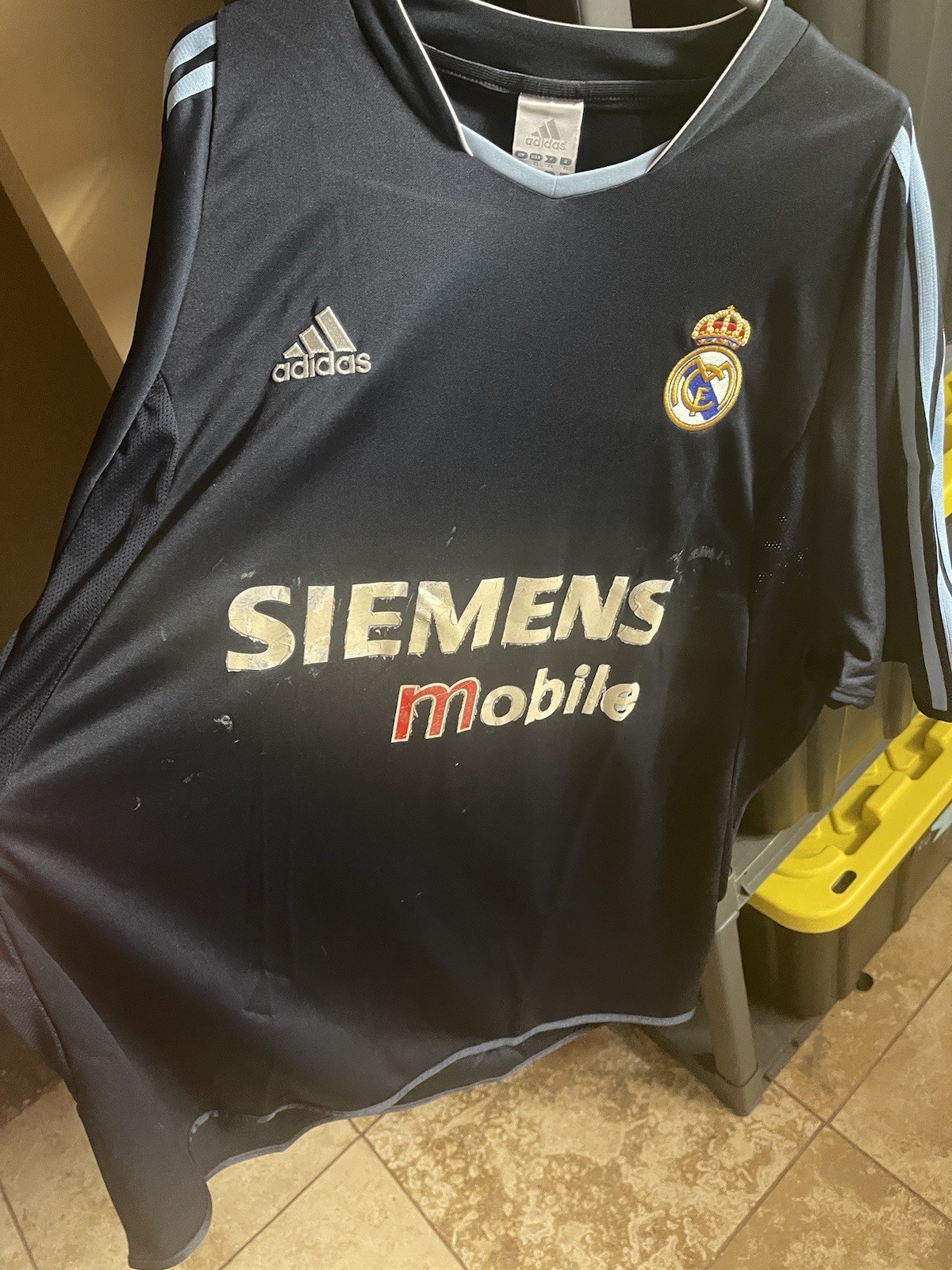 FC Real Madrid 2003-04 Away Football Soccer Jersey Shirt Damaged