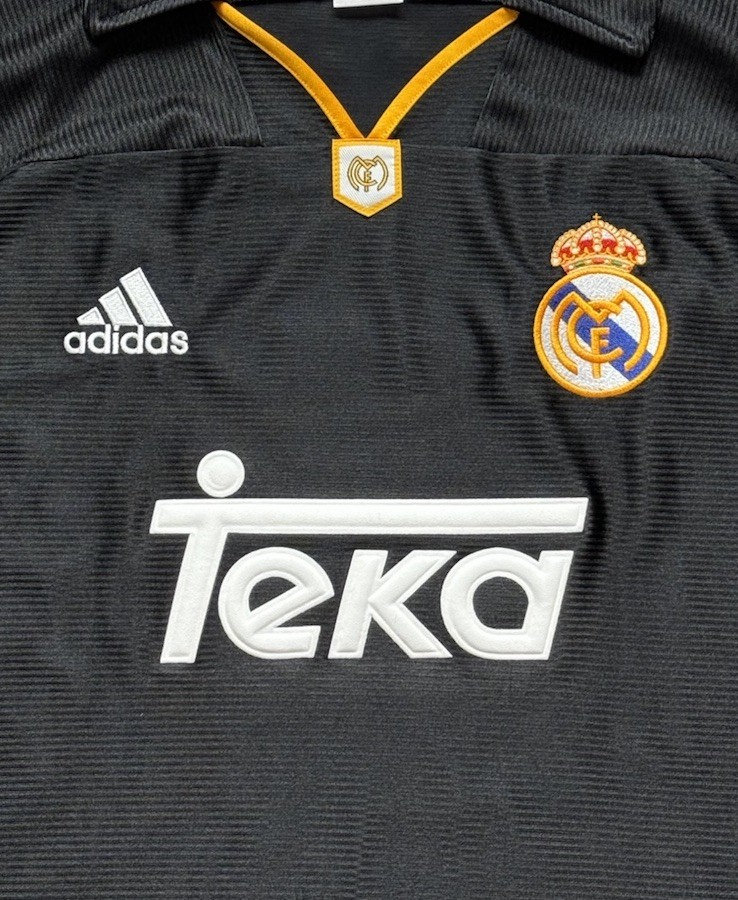1999/00 Real Madrid Away Jersey #3 Roberto Carlos XL adidas reissue kit
