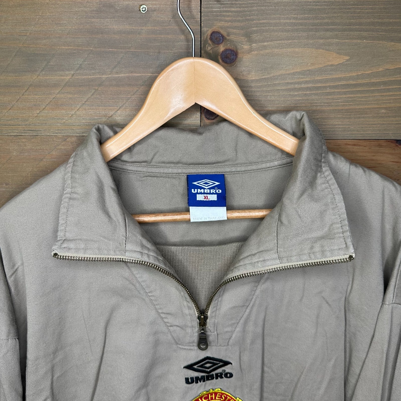 Vintage Umbro Manchester United 1/4 Zip Pullover Jacket Mens XL Beige Tan