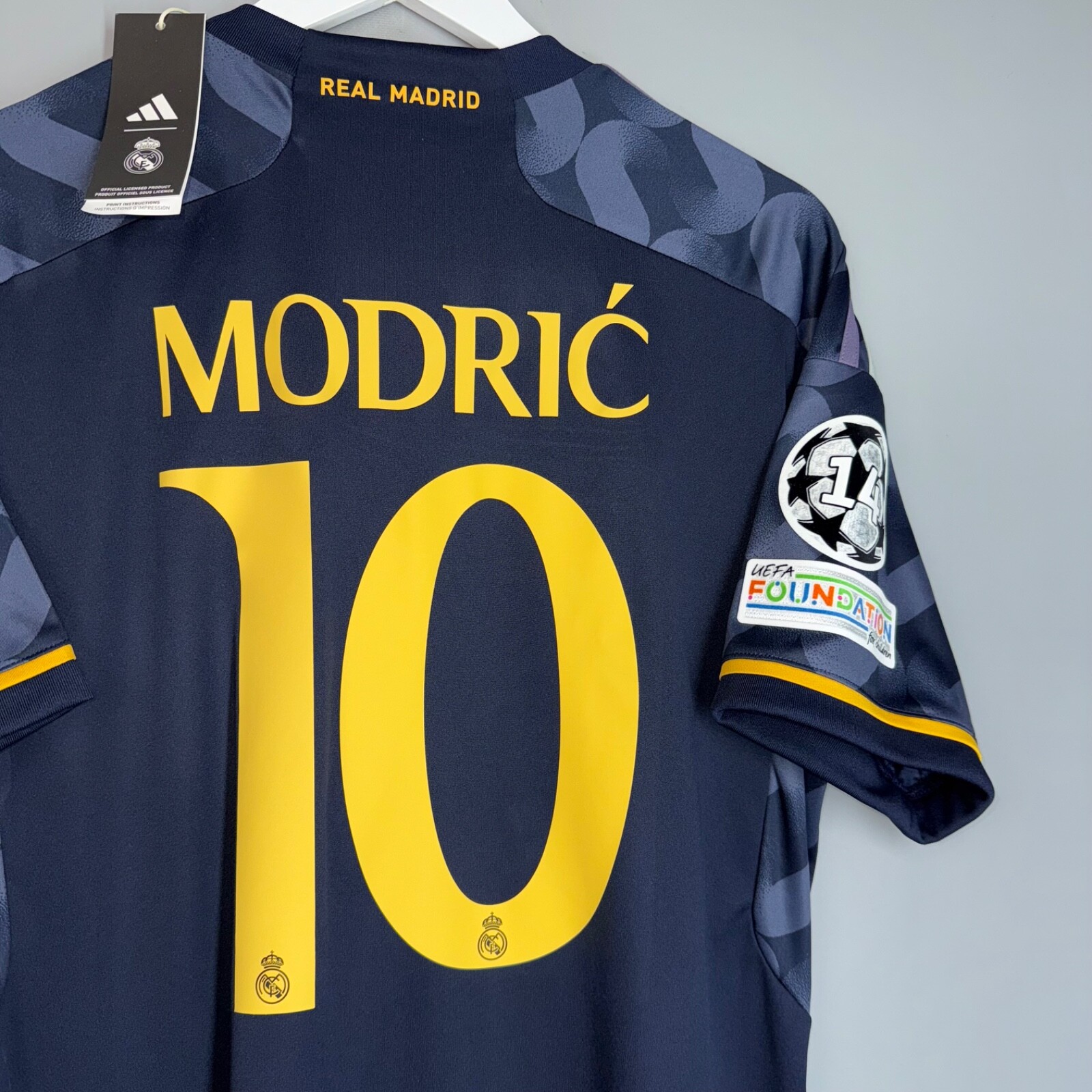 NWT REAL MADRID SPAIN 2023 2024 AWAY FOOTBALL SHIRT JERSEY #10 MODRIC ADIDAS