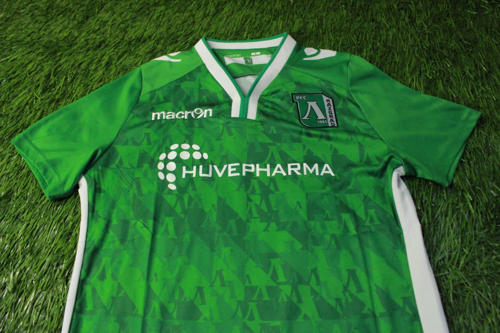 LUDOGORETS RAZGRAD 2014/2015 FOOTBALL SHIRT JERSEY HOME MACRON ORIGINAL SIZE S