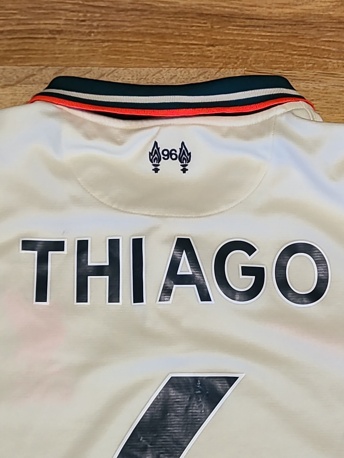 Nike Liverpool FC 2021-22 Away THIAGO #6 Football Soccer Jersey Large Cream READ