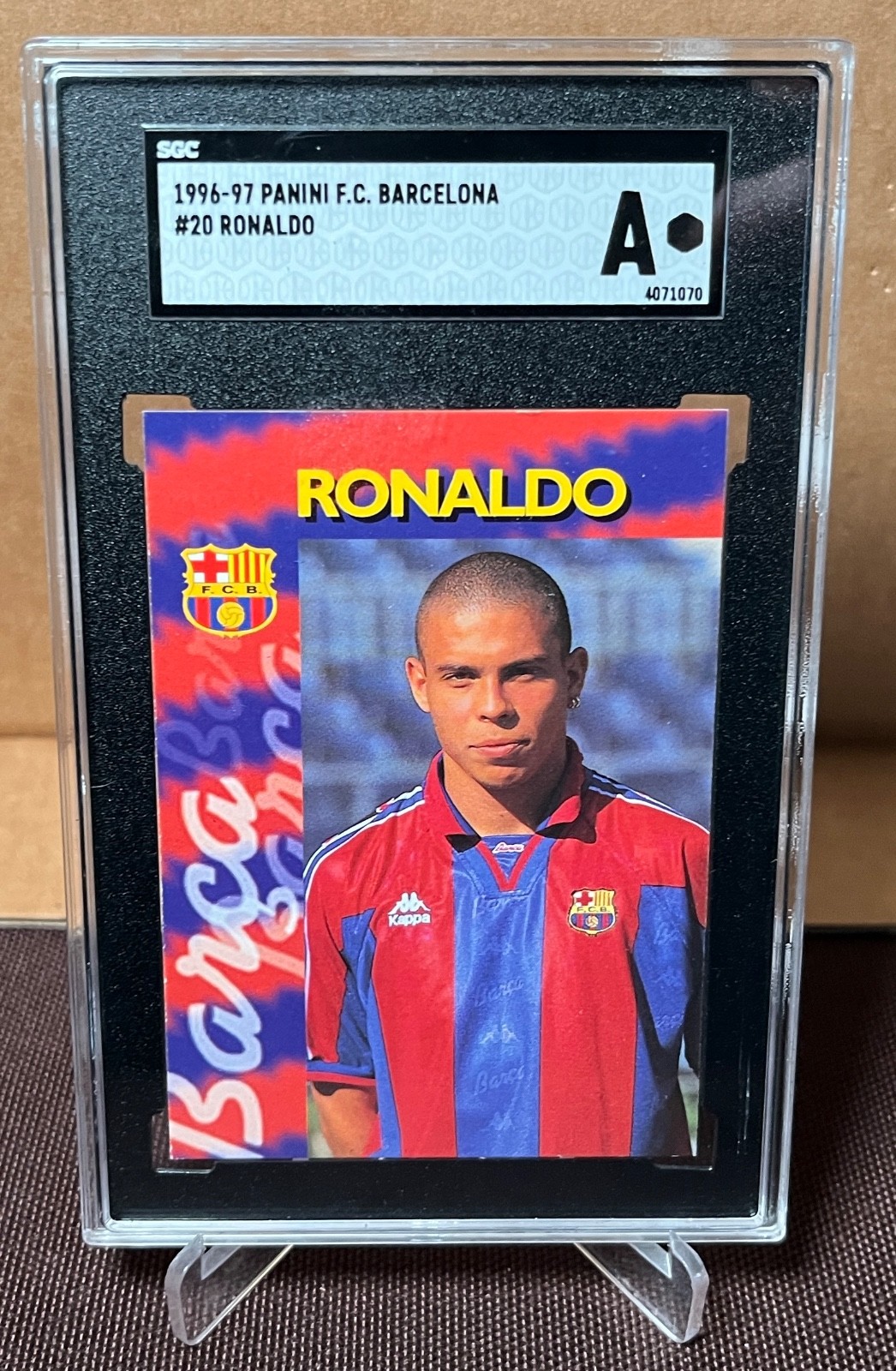 1996-97 Panini – Ronaldo Nazario – FC Barcelona Rookie #20 – SGC Authentic