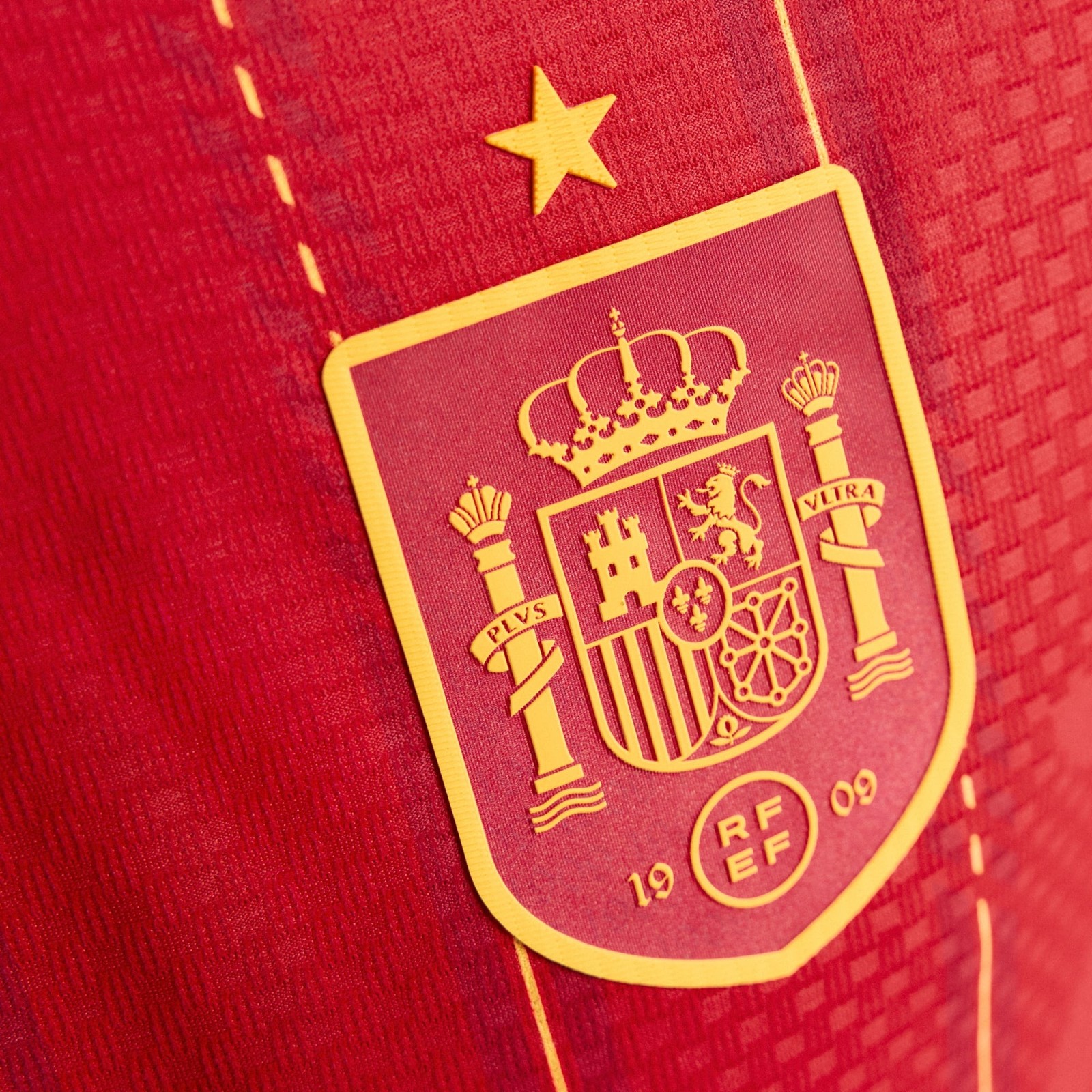 Adidas Spain 2026 Authentic Home Jersey Red Kit | Men’s Size Medium | JN4366