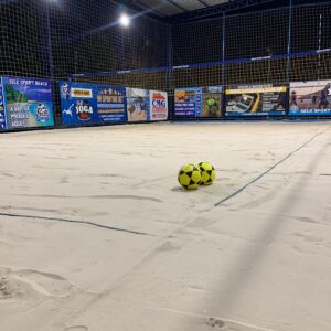 SELK SPORT CENTER QUADRA AREIA COBERTA BOLAS